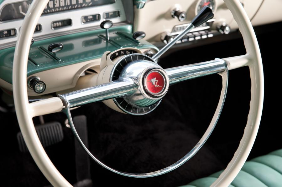  Mercury Monterey Sun Valley 2-Door Hardtop 1954 года  (фото 10 из 22)